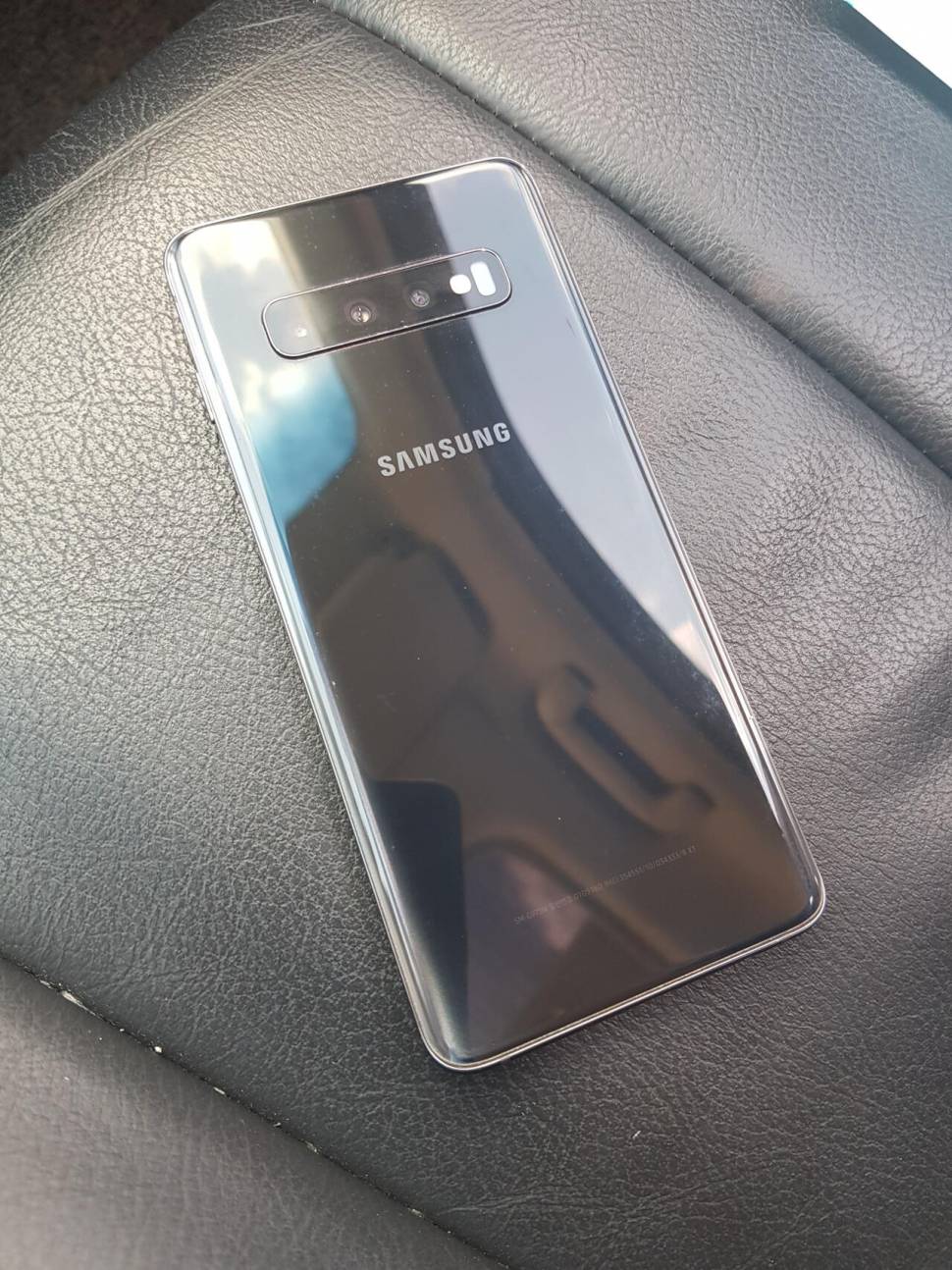 갤럭시 S10 휴대폰21만원 (중고장터 - 비낚시용품)