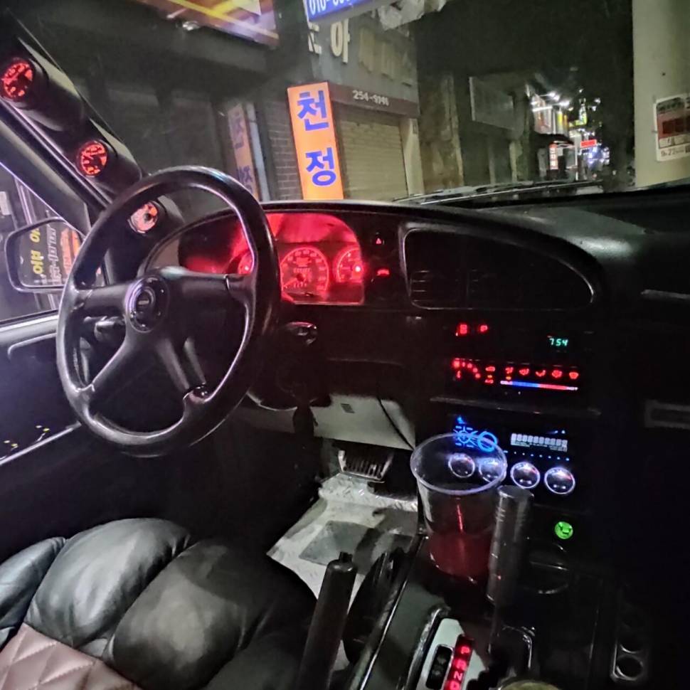 무쏘 밴 팝니다 (중고장터 - 비낚시용품)
