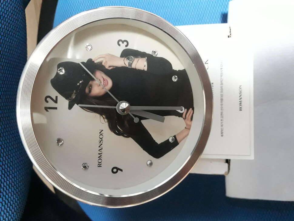 남성시계 와 탁상 시계 입니다 (중고장터 - 비낚시용품)