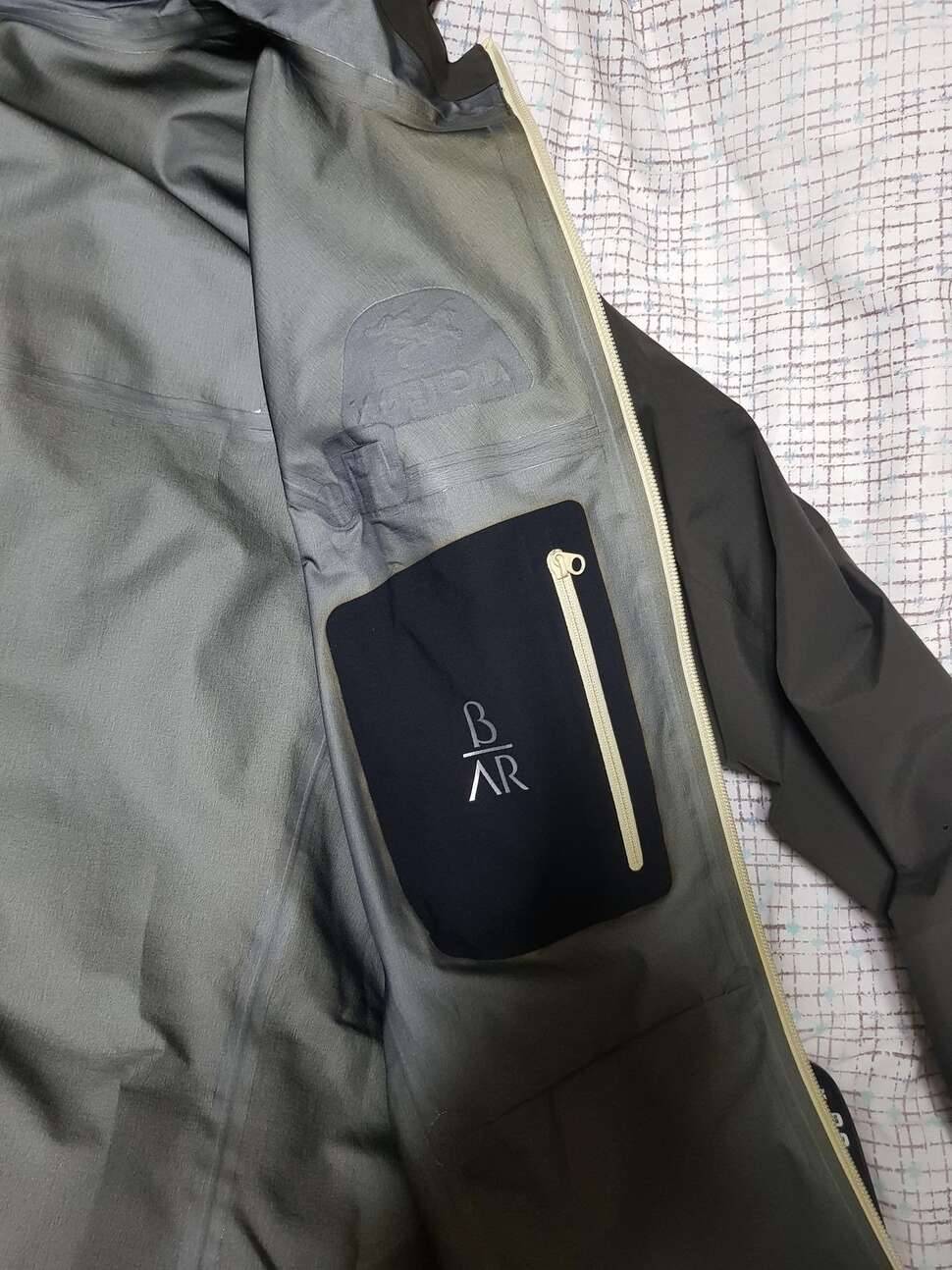 등산화 고어자켓 두점 (중고장터 - 비낚시용품)