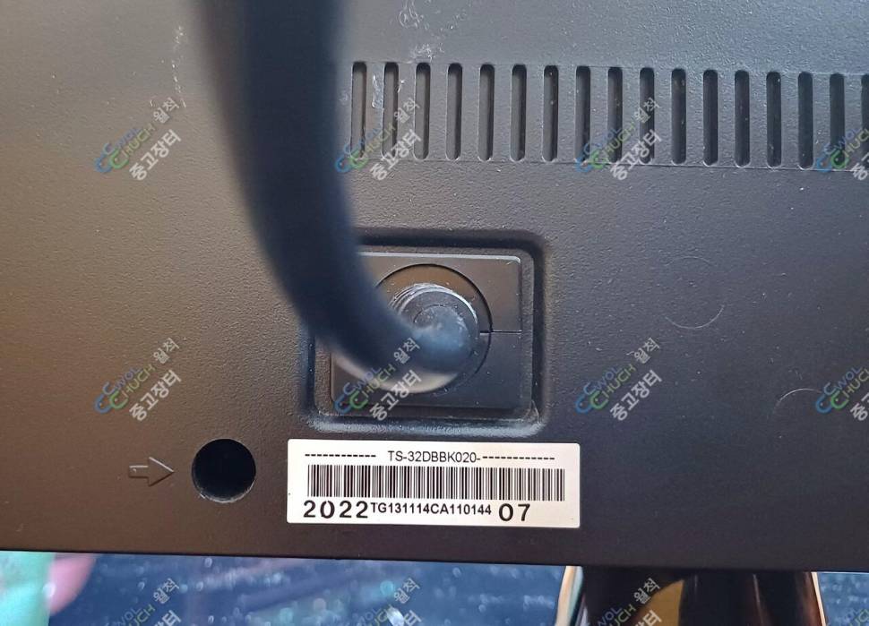 낙시캠핑난로32LED모니터TV야전침대PCT히터정리합니다 (중고장터 - 비낚시용품)