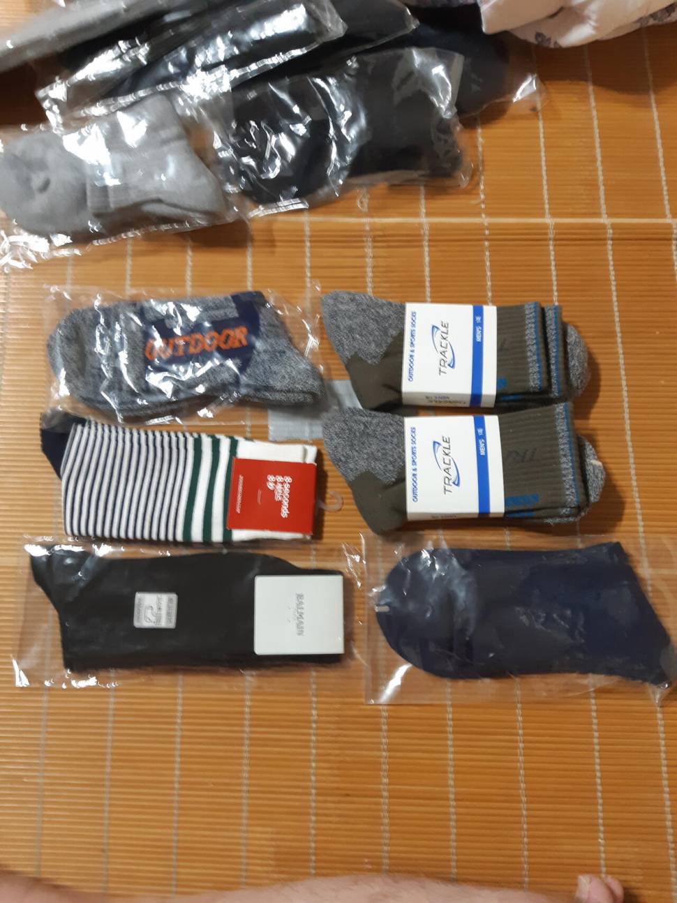 여러가지 양말 판매합니다 (중고장터 - 비낚시용품)