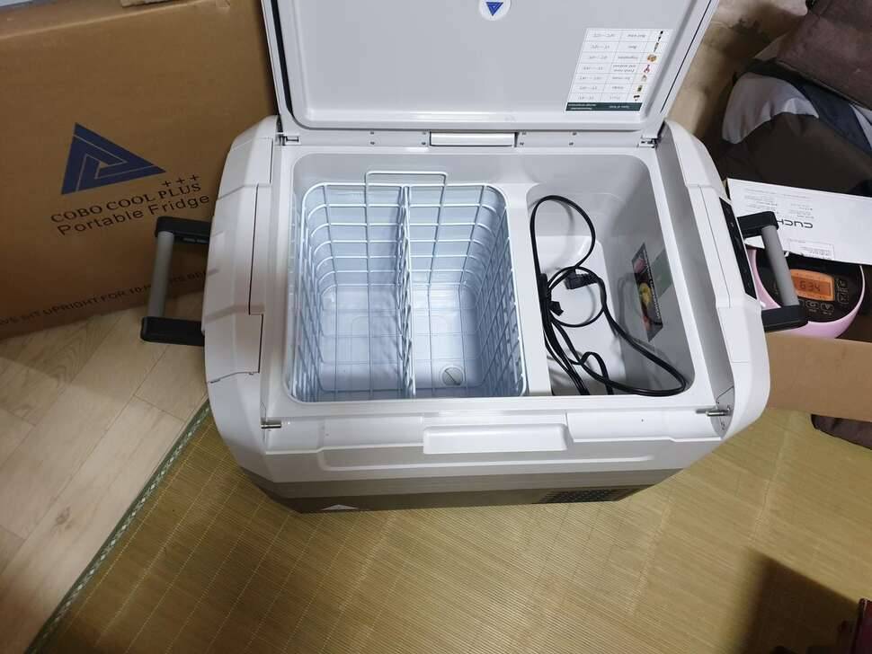 캠핑체어 하드쿨러 냉동고 (중고장터 - 비낚시용품)