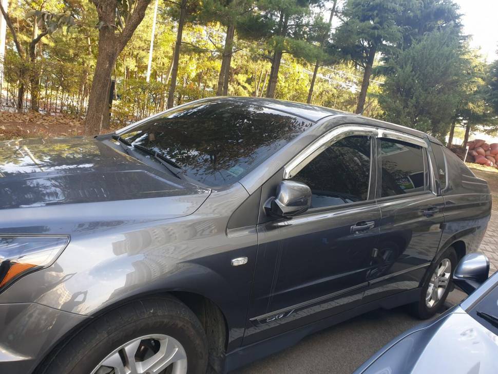 낚시 차람 팝니다ᆢ 코란도스포츠 4륜 ᆢ (중고장터 - 비낚시용품)