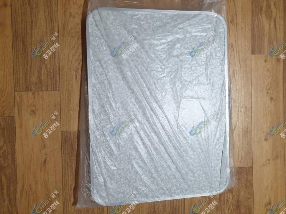 캠핑용 접이식 테이블 (중고장터 - 비낚시용품)