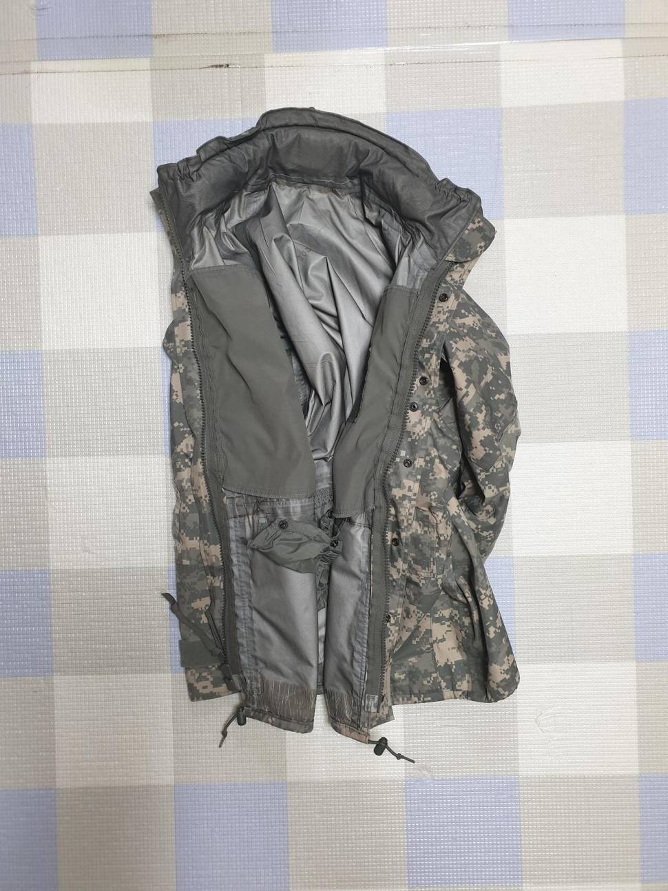 미군고어텍스 2세대 사이즈 미듐솟 민트급 (중고장터 - 비낚시용품)