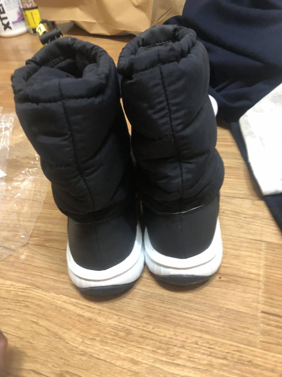 노스페이스거위털부츠 등산화 나이키 바람막이 (중고장터 - 비낚시용품)