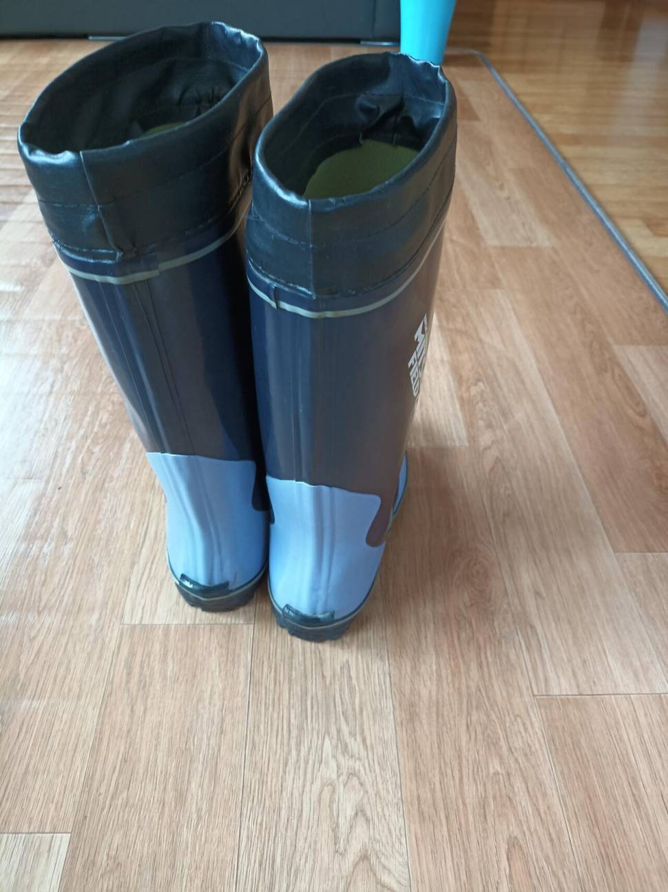 낚시 장화 270m 2컬래 레드패이스 95 여성 등산복 판매 (중고장터 - 비낚시용품)