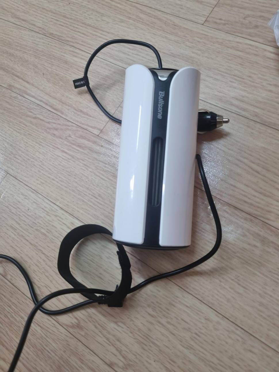 가격조정 불스원 차량용 공기청정기 (중고장터 - 비낚시용품)