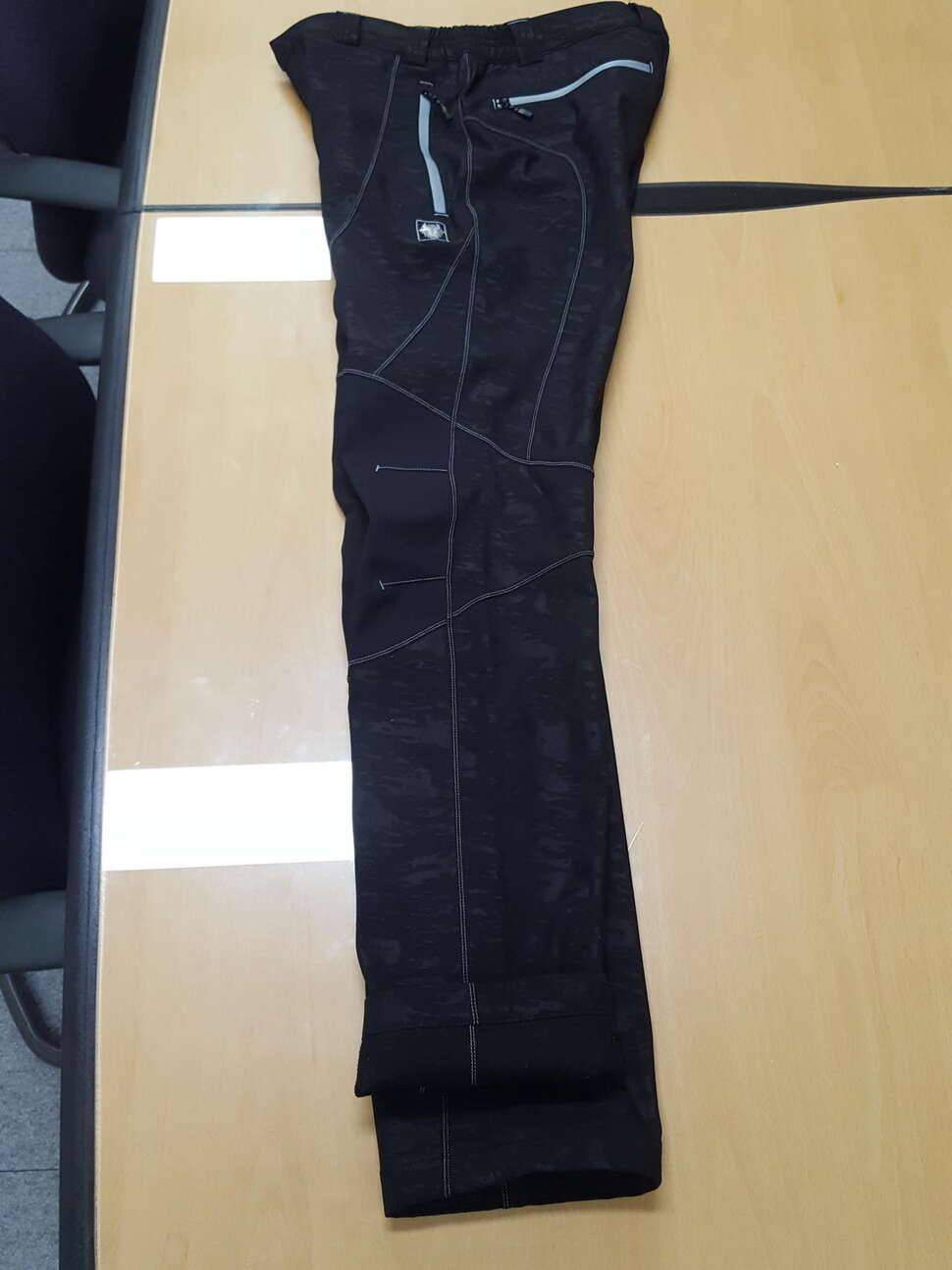 팝니다 FILA 파카 95750필프로스펙스 95블랙야크 기모바지 30 (중고장터 - 비낚시용품)