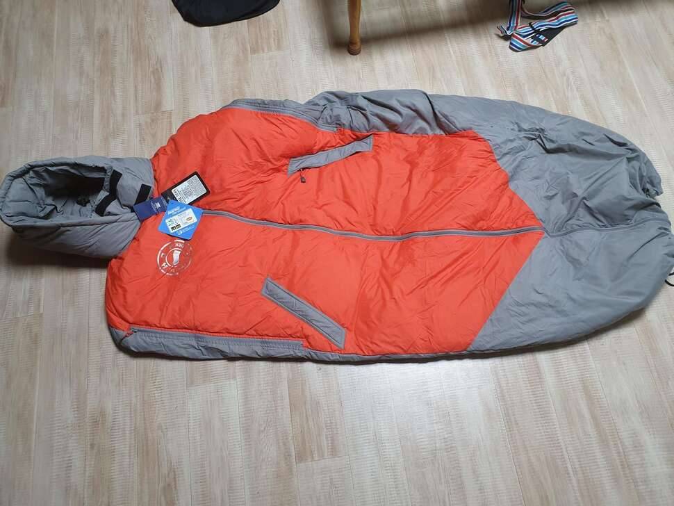 HDF 구스다운 침낭 (중고장터 - 비낚시용품)