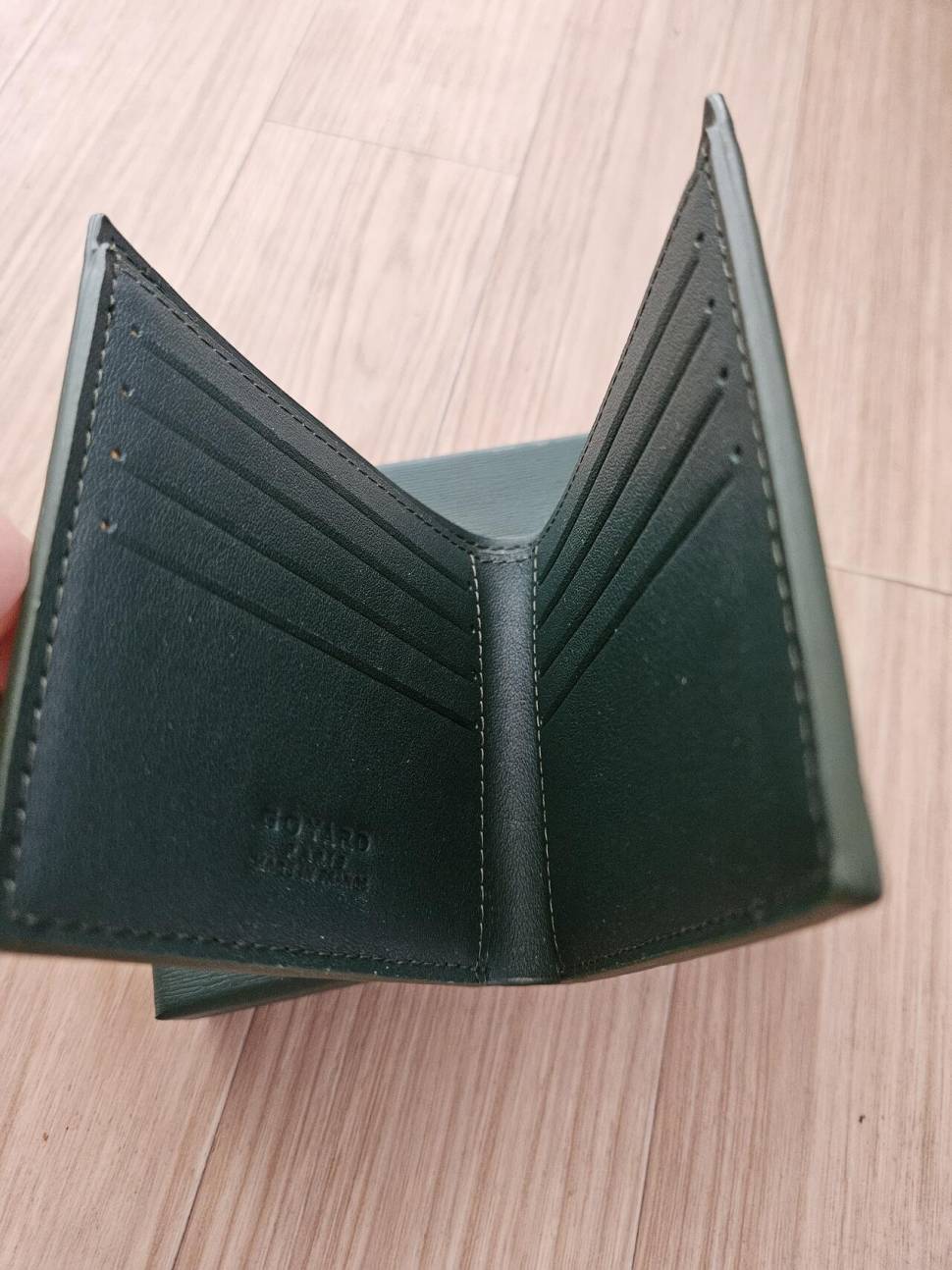 브랜드 옷 과신발 (중고장터 - 비낚시용품)
