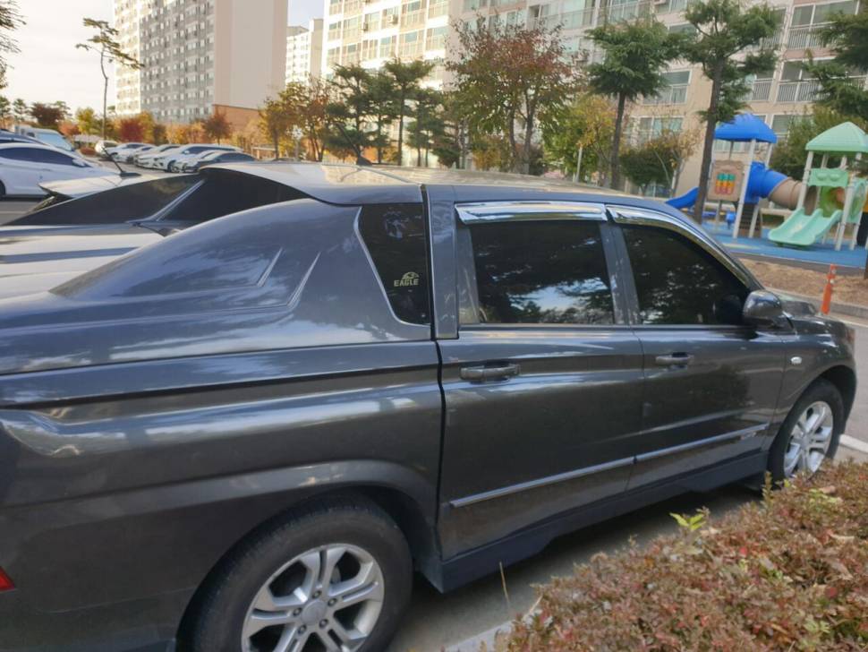 낚시 차람 팝니다ᆢ 코란도스포츠 4륜 ᆢ (중고장터 - 비낚시용품)