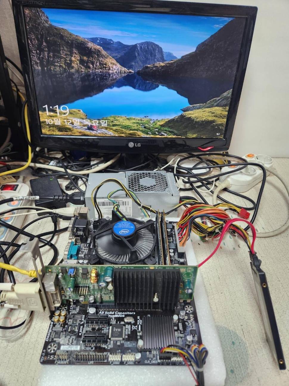 i3 4170 cpu H81 보드 8gb 일괄 내놓습니다 (중고장터 - 비낚시용품)