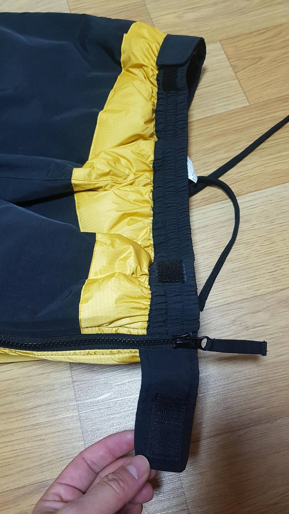 네파 다운팬츠블랙야크 점퍼 (중고장터 - 비낚시용품)