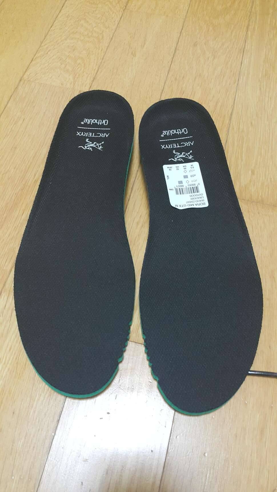 아크테릭스 보라 미드 GTX (중고장터 - 비낚시용품)