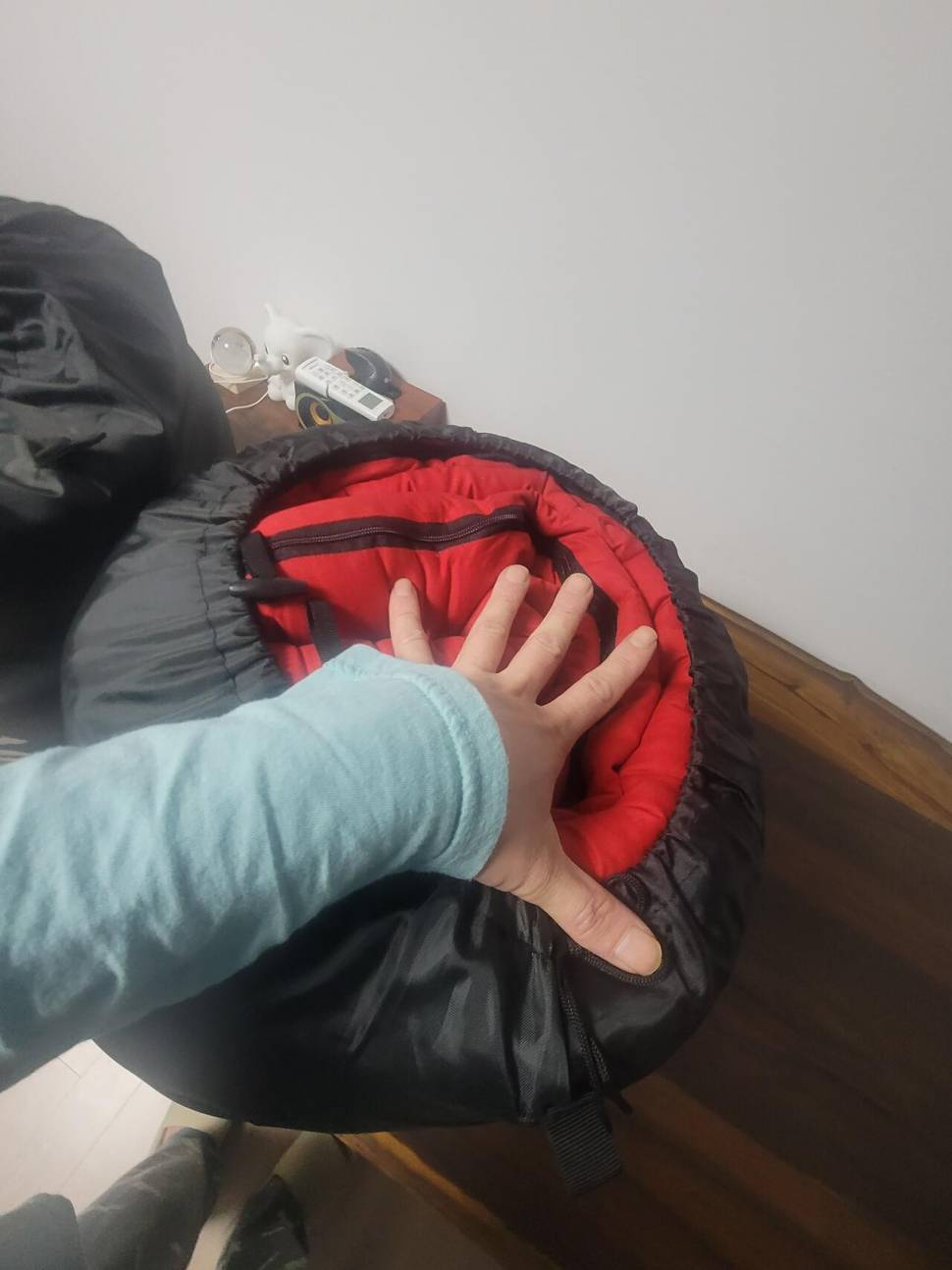 겨울침낭 2개 차량용자충매트코펠 (중고장터 - 비낚시용품)