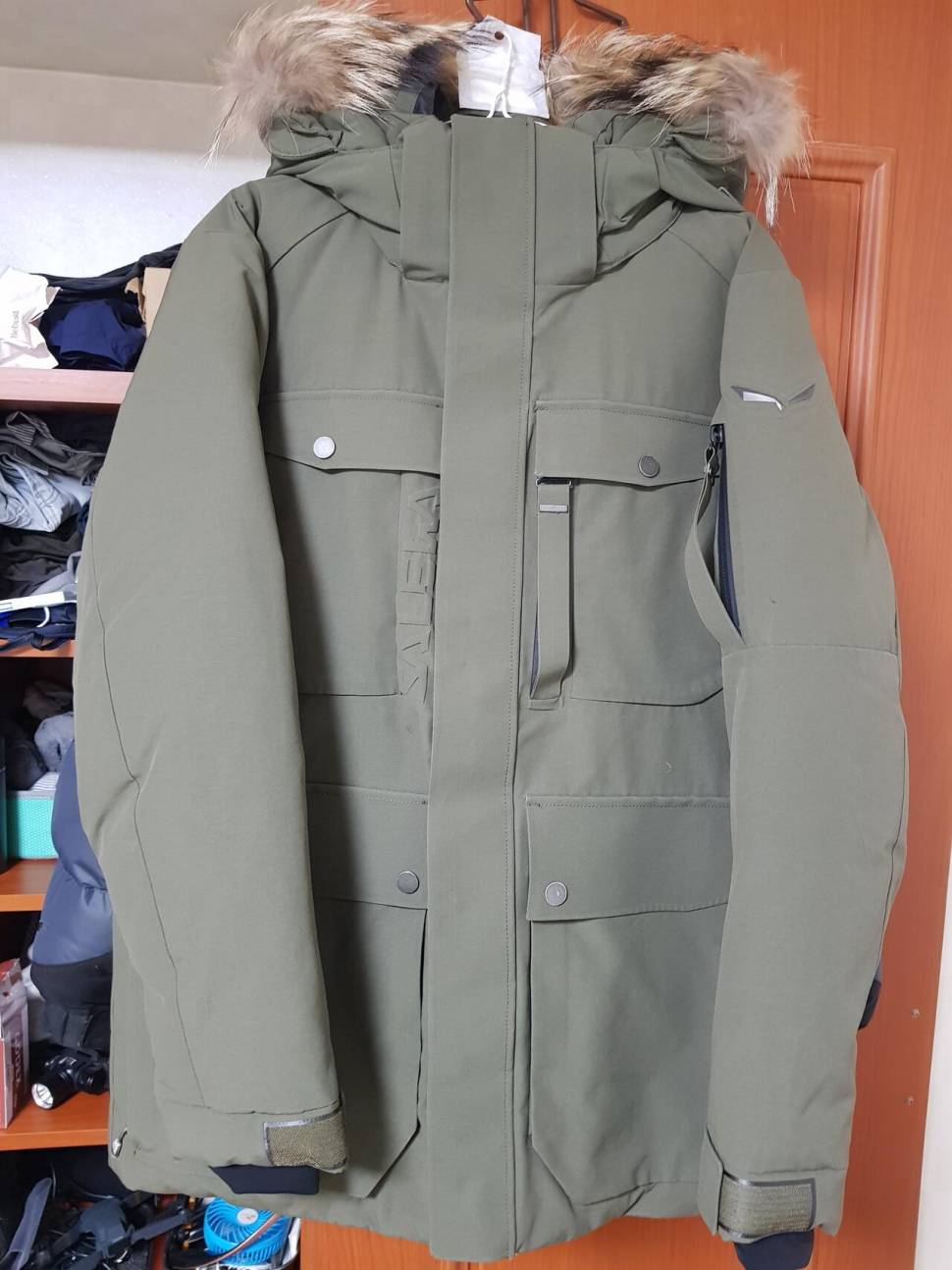 라푸마 살라와 거위털 다운점퍼 (중고장터 - 비낚시용품)