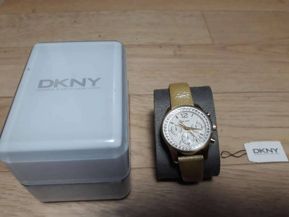 DKNY 정품 오리지널 시계입니다 그리고 그외 몇가지 빠르게 정리합니다 (중고장터 - 비낚시용품)