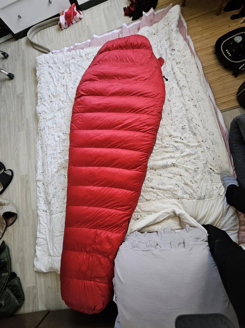 극동계침낭 멀티파워탭 선반 일또낚매트 전자찌 팝니다 (중고장터 - 비낚시용품)