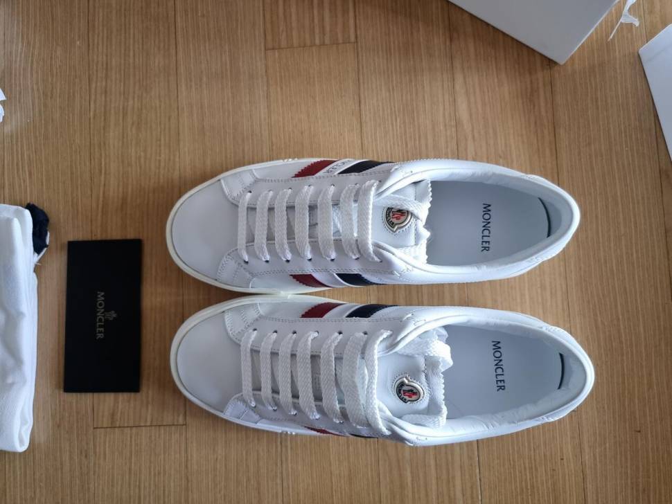 MONCLER 화이트남성슈즈260 (중고장터 - 비낚시용품)