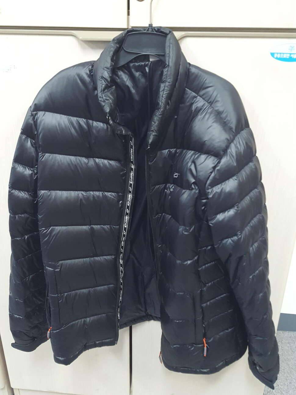 팝니다 FILA 파카 95750필프로스펙스 95블랙야크 기모바지 30 (중고장터 - 비낚시용품)