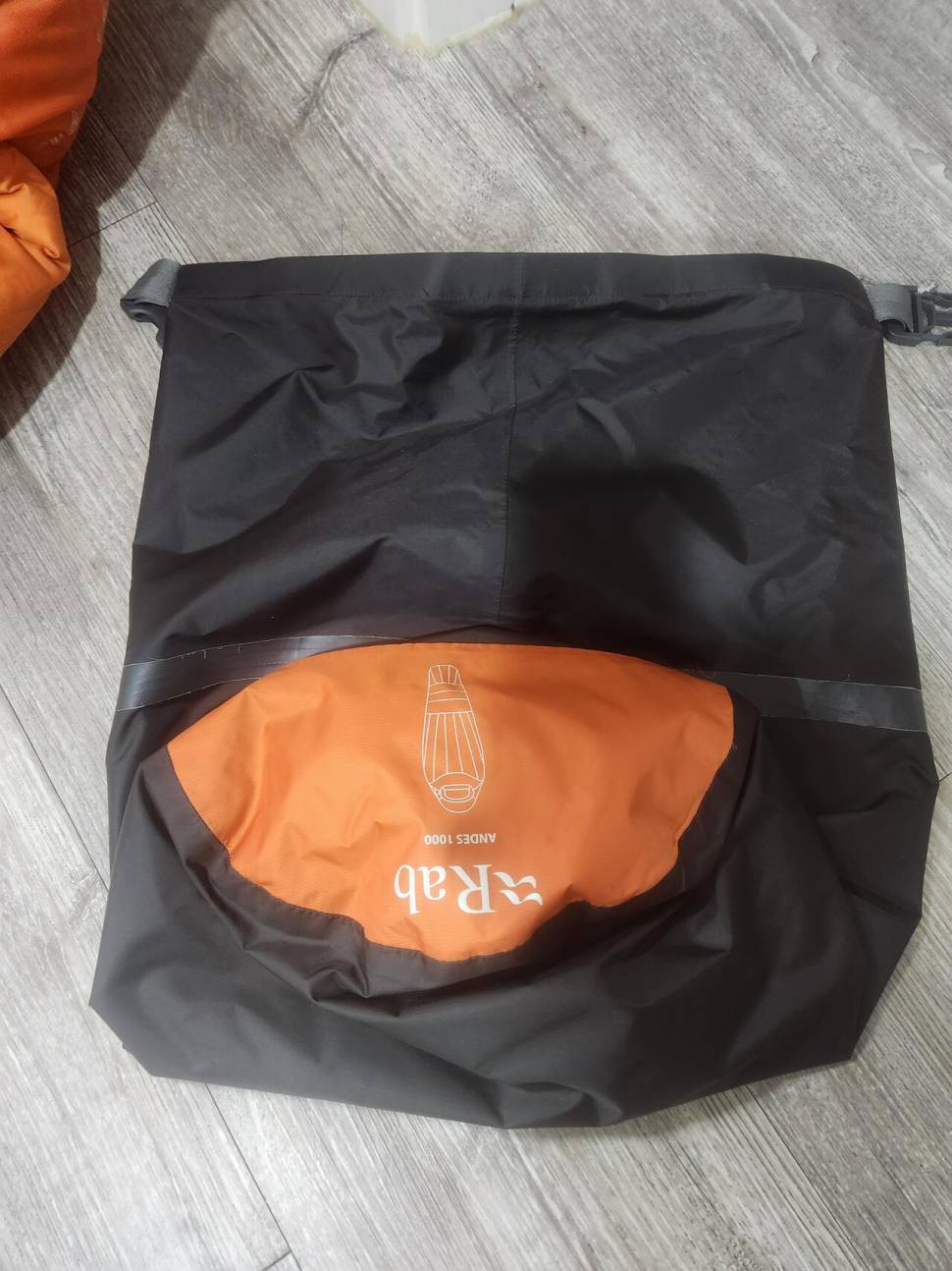 극동계 RAB 안데스 1000 침낭 팝니다 (중고장터 - 비낚시용품)