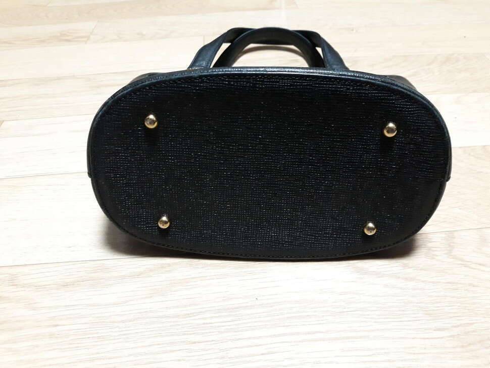 코치 오리지널 정품백 외 MCM 정품 백등 몇가지 상품 올립니다 많은 관심 부탁드립니다 (중고장터 - 비낚시용품)