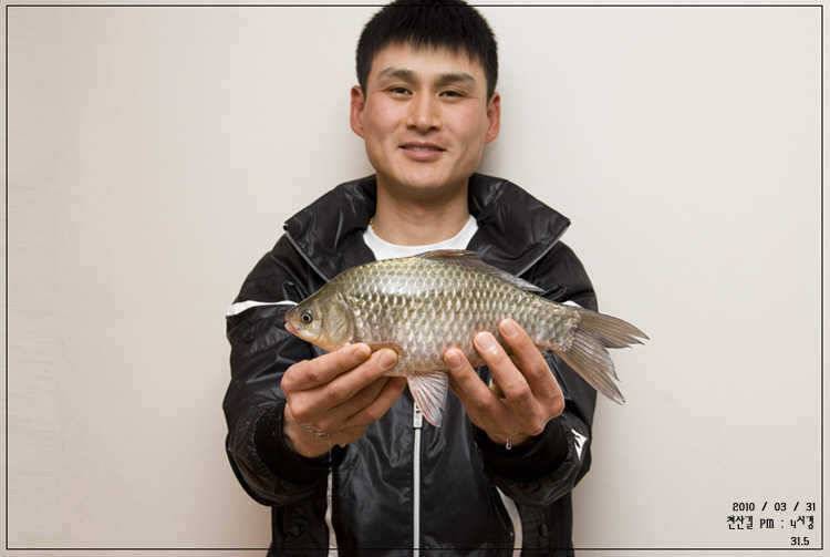 악천우 속의 월척 삼형제 (조황조행기 - 월척컵토종붕어챔피언십)