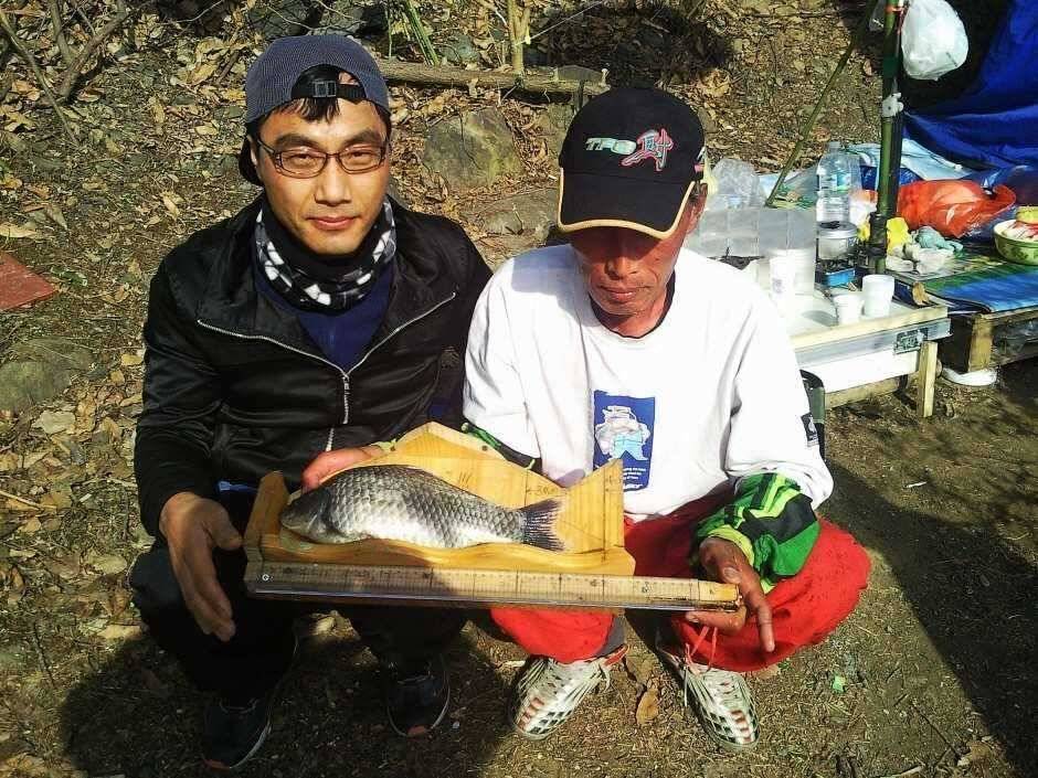 명품낚시대 노조사님 대물 (조황조행기 - 월척컵토종붕어챔피언십)