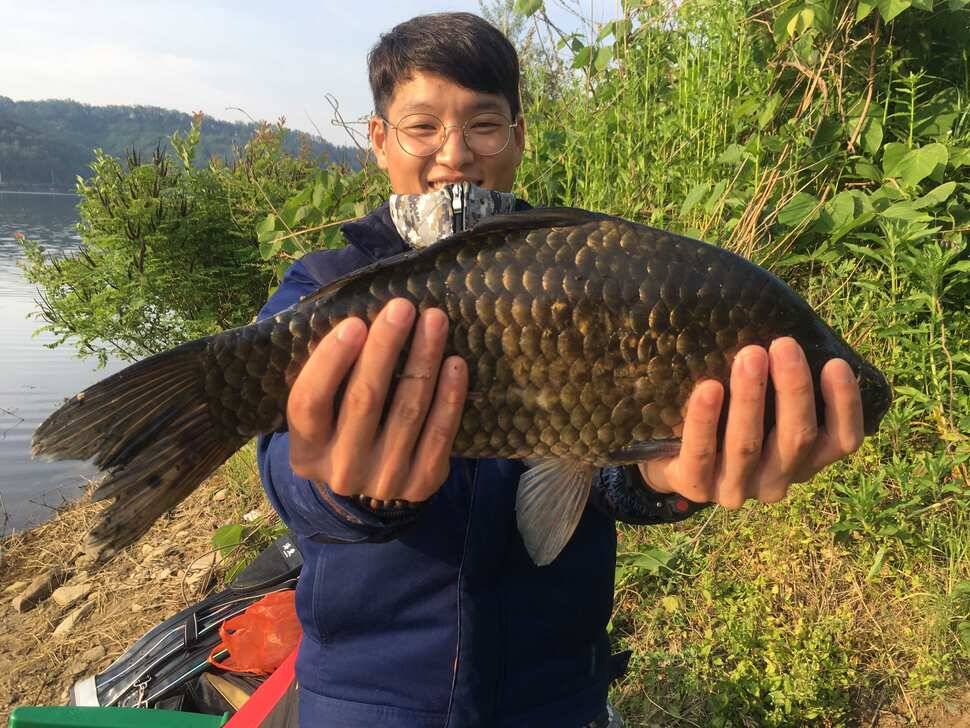 첫월척 신고합니다ㅎ (조황조행기 - 월척컵토종붕어챔피언십)