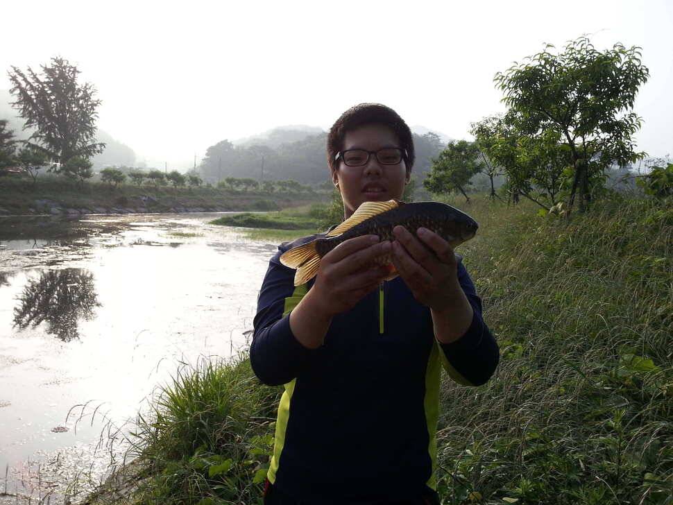 2013녀 3번째 월척 ㅎ (조황조행기 - 월척컵토종붕어챔피언십)