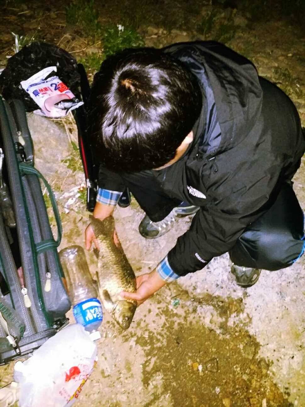 5월에 잡은 첫 4짜입니다 (조황조행기 - 월척컵토종붕어챔피언십)