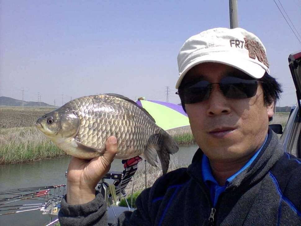 빵은 4짜인데 개인 최대어입니다 (조황조행기 - 월척컵토종붕어챔피언십)