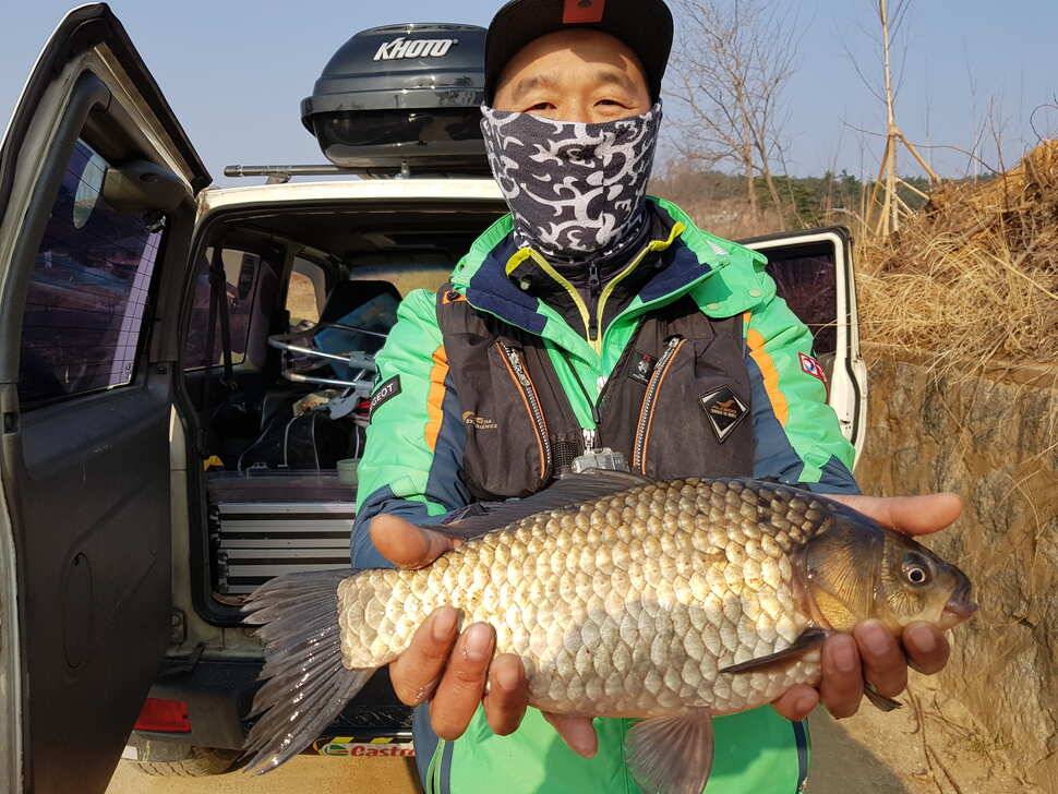 4짜 입니다 (조황조행기 - 월척컵토종붕어챔피언십)